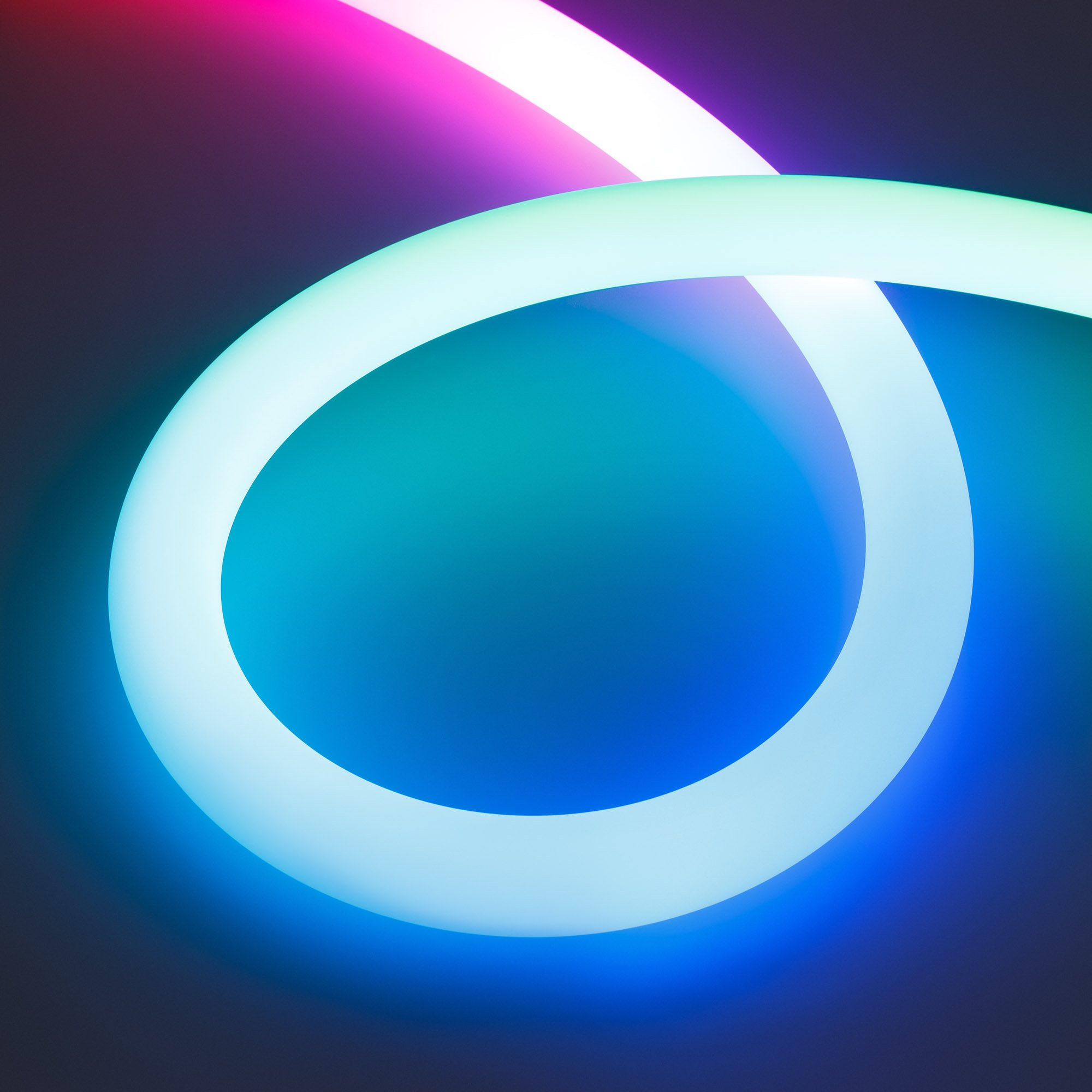 Arlight MOONLIGHT — Гибкий светодиодный неон — SPI_RGB [изгиб: MARKED; каналы: 3; IC: WS2815; протокол: SPI; высота, мм: 40.0; питание, В: 12.0; ширина, мм: 40.0]