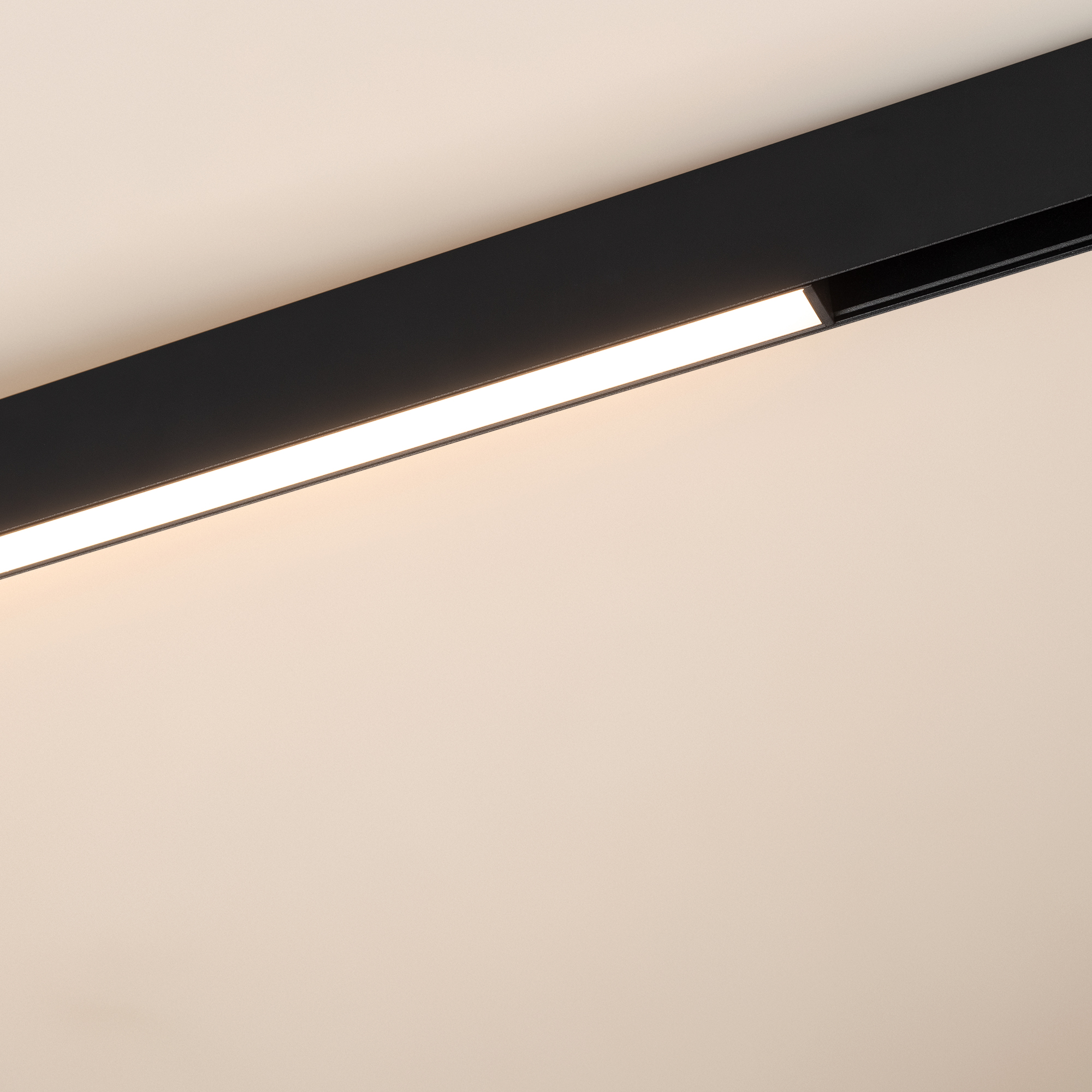 Светильник MAG-ORIENT-FLAT-L465-16W Warm3000 (Черный, 100 deg, 48V, DALI) (Arlight, IP20 Металл, 5 лет)