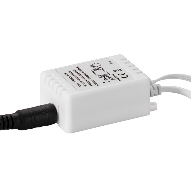 Контроллер WOLTA WLC-CP/03 с пультом мини для светодиодной ленты RGB разъем питания DC Jack ПАПА 3-pin 12В